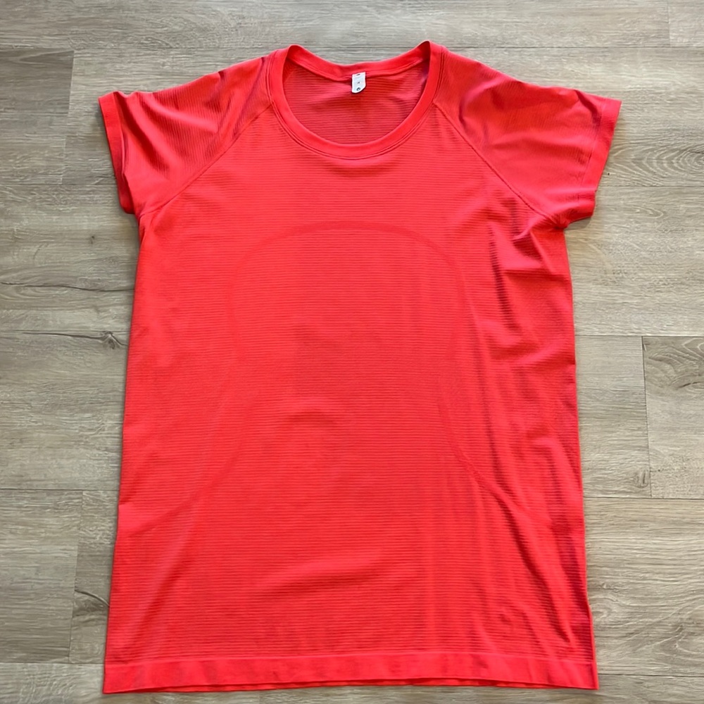 Lululemon Swiftly Tech Tee